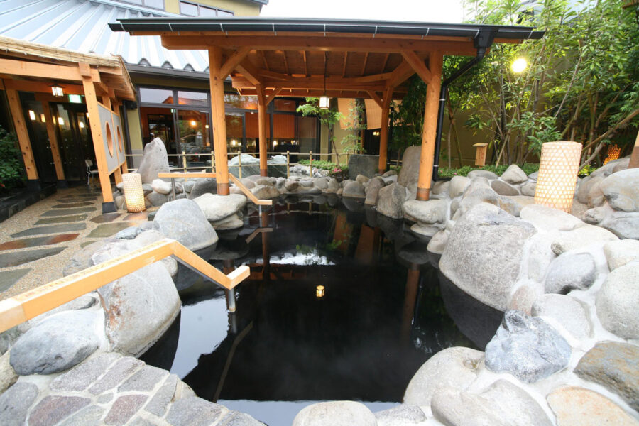 極楽湯 横浜芹が谷店